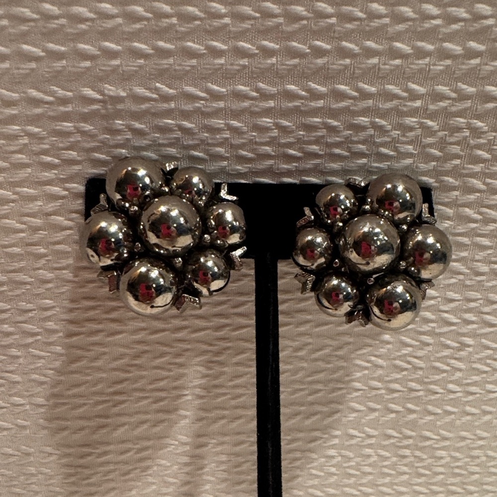 Elegant Silver Ball Cluster Clip On Earrings